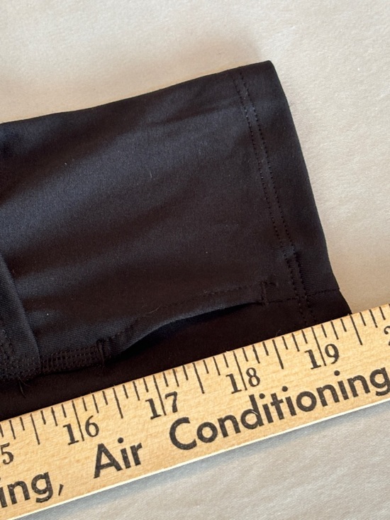 Nike Running Dri-Fit Women's Dark Black Long Sleeve Tee Size M NWOT - Picture 8 of 9